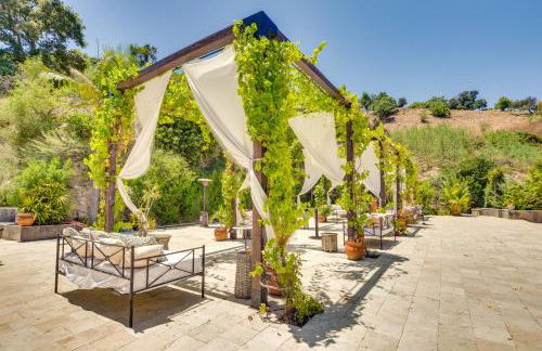 Hillside Home with Outdoor Oasis and Pool - Foto 52