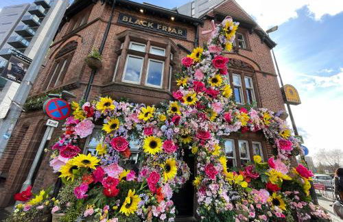 Spacious Homely Manchester City Stay Near AO Arena and Shopping Centre with 500Mbps Internet & Netflix - Foto 35