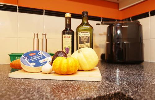 2 bed bungalow - Driveway Parking - Foto 9