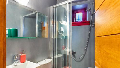 The Land Beyond - Foto 5, Shower