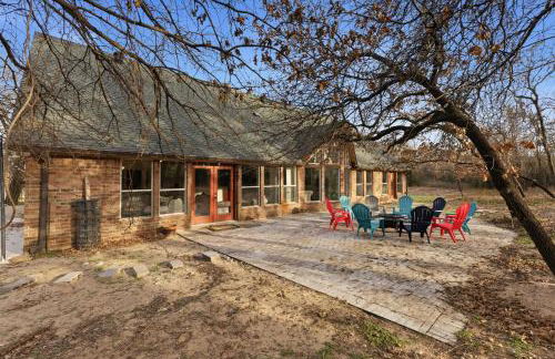 Oakwood Oasis- 1,4 Acres of Tranquility home - Foto 27