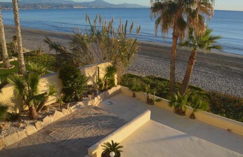 Espectacular Suite Privada a pie de playa y mar en CHALET ROQUETES - Foto 11