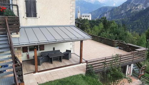 CAMPO BASE CADORE con parcheggio auto e garage moto - Foto 5