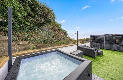 Elevated Escape - Hot tub, sauna, rooftop terrace - Foto 39