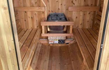 Cedar Getaway - Hot Tub, Private Sauna, Pool-Pong! - Foto 11