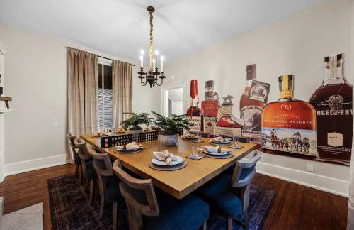 Bourbon-themed home w arcade & hot tub for groups - Foto 28