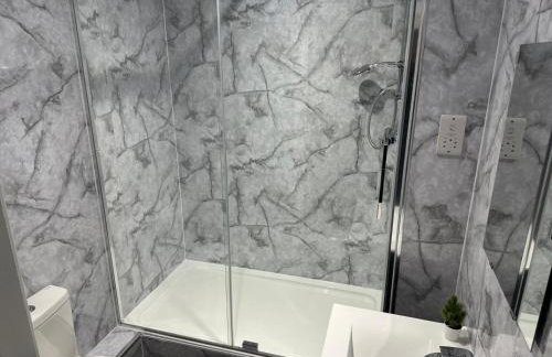 Delightful 2-Bedroom Flat Perfect for City Adventurers - Foto 4