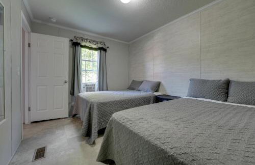 Cassopolis Cabin with On-Site Fishing Pier! - Foto 13