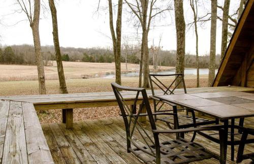 Superb Getaway Cabin near Long Hunter State Park and Nashville, Tennessee - Foto 7