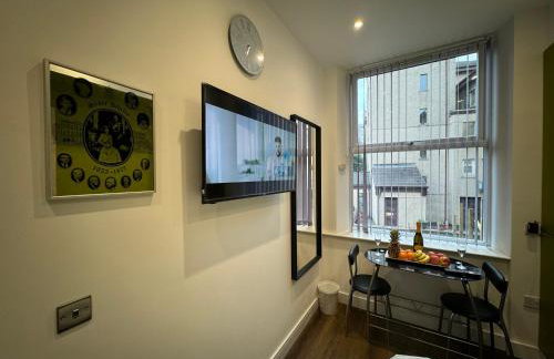 Luxury 6-Bed House - 6 En Suite- Jaquzzi Baths - Private Parking - Suitable for contractors - Foto 64