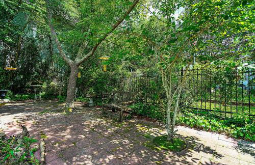 Master King Room Victorian with Private Bathroom in a Historic house - Foto 7