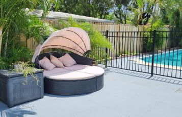 Prime Location Gateway with Pool & Patios, Near Beaches, Groceries and Restaurants - Photo 38