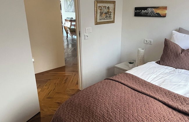 ICELAND SJF Villa , Hot tub & Outdoor Sauna Amazing Mountains View - 15 min to downtown - Foto 12