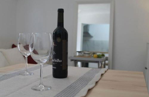 Casa das Bonecas by LovelyStay - Foto 11