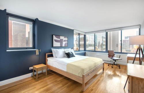 Midtown 2BR w Pool Gym Roof nr Subway NYC-385 - Foto 7