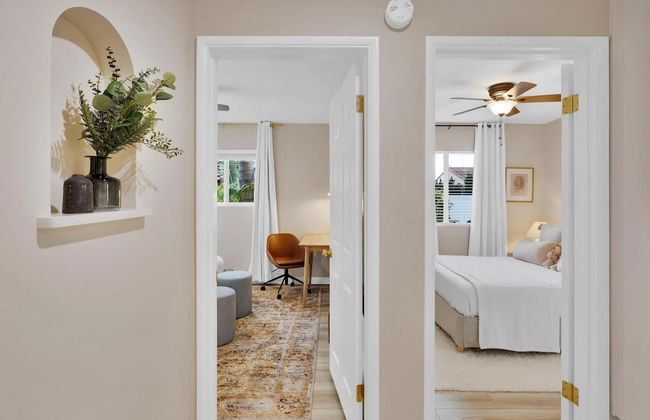 Designer Coastal Paradise w Pool - Steps to Beach - Foto 10