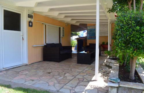 Alexandros Beachfront Apartments near Petalidi with Private Sunbeds & Sea View - Foto 68