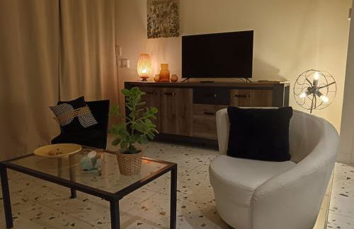 SUPERB MEDITERRANEAN FISHERMANHOUSE FRESHLY RENOVATED 20 M FROM HARBOR HIKES NEARBY no extra fees - Foto 16