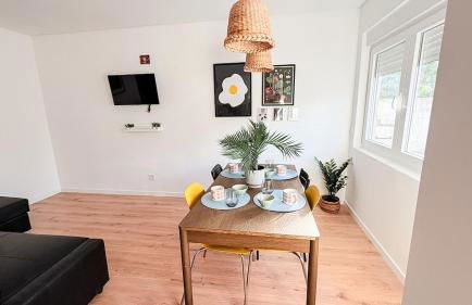 Vizinho -Central - perto praia - Wi-Fi - Foto 4