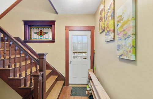 Bright & Spacious 3BR, Mins from Downtown, Easy to Gillette, Parking - Foto 30