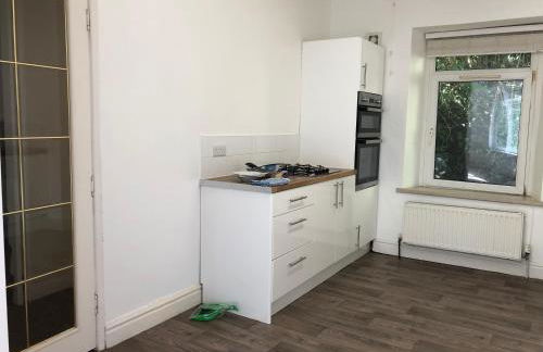 Large maisonette one bedroom nearby station - Foto 6