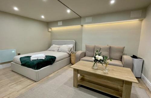 A2 HighTown Apartment, Steps from Luton Train Station - Foto 31