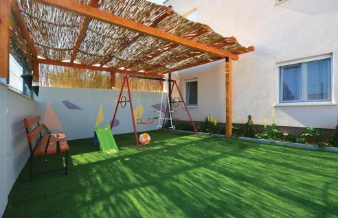 3 Bedroom Nice Home In Solin - Photo 19