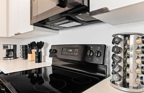 Unique 1-Bedroom DTLA Escape with City Views - Foto 15