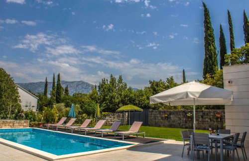 Villa Bacev by Vintage Travel - Photo 1