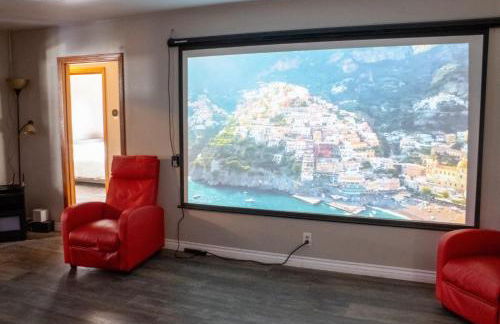 Private Home - #RedwoodSkyWalkRetreat - 5BD, Pro Pool Table, BBQ, Foosball, Darts, Fireplace, Movie Projector, Stereo, Cotton Bedding - Foto 10