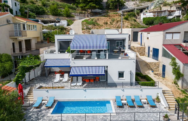 Pool Apartment Yellow Sun Omiš - Photo 29