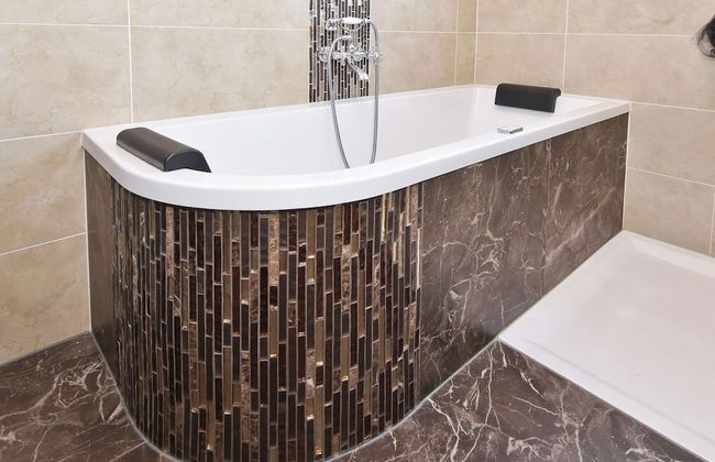 Characteristic Country House With Wellness - Foto 21