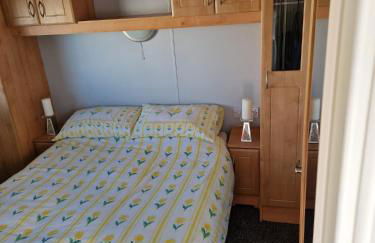 Browns caravan rentals, ingoldmells 4 berth caravan silver beach - Foto 8