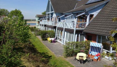 Fewo 7 im Fischerhaus Wintergarten und Terrasse mit Strandkorb - Foto 2