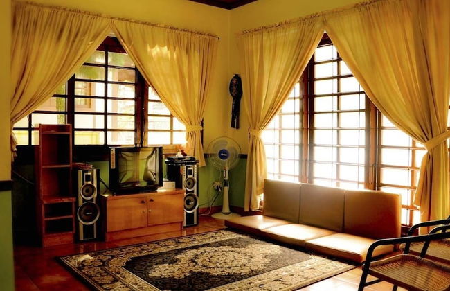 Villa Kota Bunga Ade - Photo 50