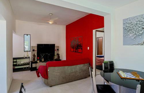 Casa Rodeada de Verde c Hidro e Churrasqueira - Foto 8