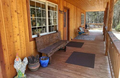 Blacktail Cabin Hideaway with hot tub - Foto 37