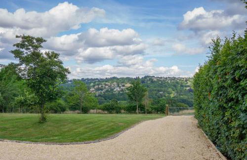 Spacious farmhouse with stunning valley views - Foto 9