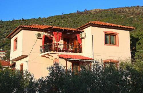 VILLA OLGA - Photo 1