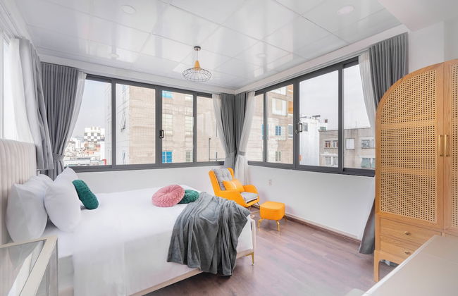 SAZI Church View Home - Free Nails/HairWash - Photo 58