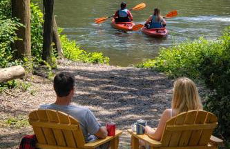 RiverEdge Haven Hot Tub, 5 Beds, Kayaks Near ND - Foto 3