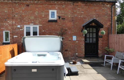 Arden Hill Farm House - Sleeps up to 16 - Snooker Table - HOT TUB - Foto 1