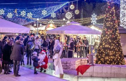 Villa Madison, Spacious Sea View Apartments Near Zadar with heated pool - Photo 17