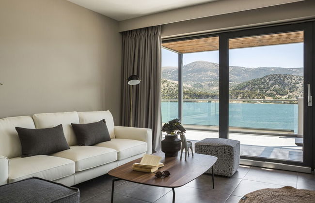 The Twelve Suites collection - Photo 73