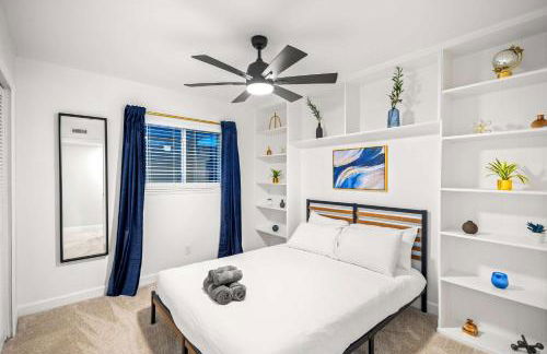 5-BD 2 5-BA Modern Retreat w Games & Hot Tub - Foto 27