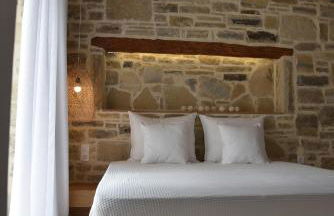 LAINI LUXURY SUITES - Photo 6