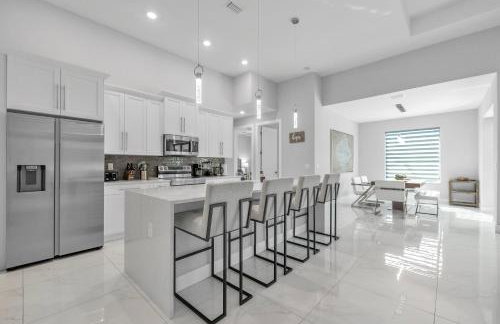Cape Coral Oasis - Pool & Bintelli Golf Cart - Foto 33