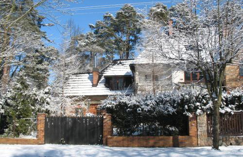 Pokój w domu z ogrodem w Milanówku - Foto 22