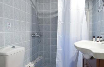 Cozy Attic Suite - Elia Apartments Chrisso - Foto 14