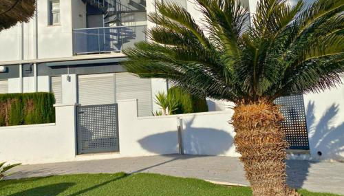 Modern flat with swimming pool terrace and equipped solarium - Foto 5, Garden, Garden view